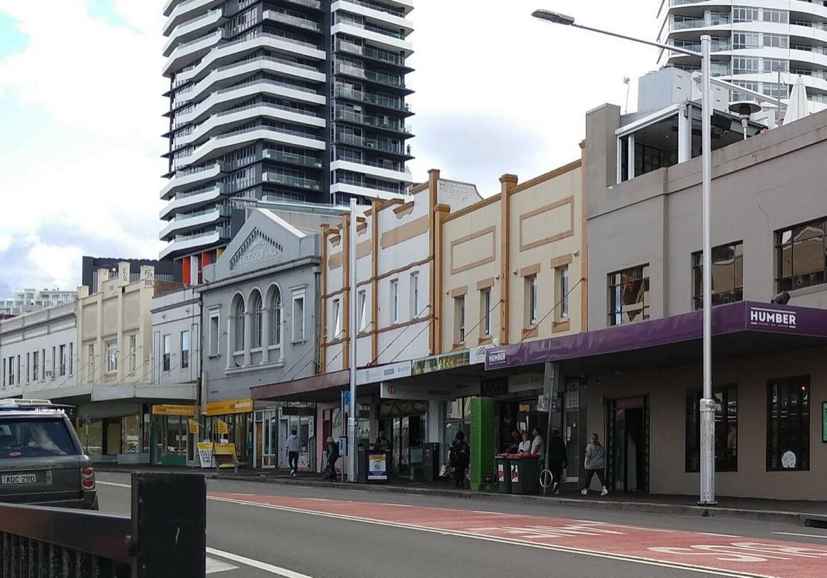 Wollongong — sell your car anywhere in Wollongong with free pickup and same-day payment